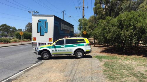 Female cyclist dead after being hit by truck in Adelaide