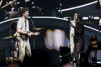 MELBOURNE, AUSTRALIA - MARCH 23: (EXCLUSIVE COVERAGE) Dua Lipa and Vance Joy perform Riptide on her 'Radical Optimism Tour' at Rod Laver Arena on March 23, 2025 in Melbourne, Australia. (Photo by Naomi Rahim/Getty Images)