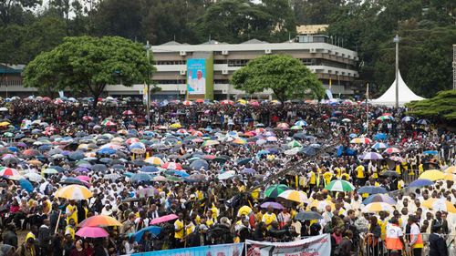 A mass held at the University of Nairobi as Pope Francis visits in 2015.