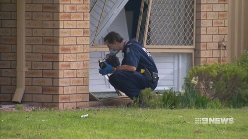 Police at the Rockingham home. (9NEWS)