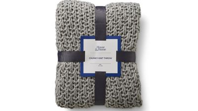 House & Home Chunky Knit Throw (Grey) 