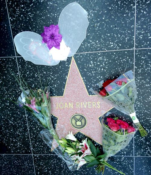 Well wishers have begun to place flowers on Joan Rivers' star on the Hollywood Walk of Fame. (Emma Hadley, 9NEWS)