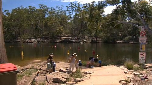 People trying to keep cool in Parramatta as temperatures climb.