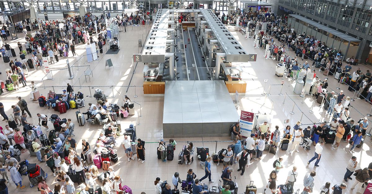 Microsoft Crowdstrike Outage Global It Outage Affects Airlines Banks