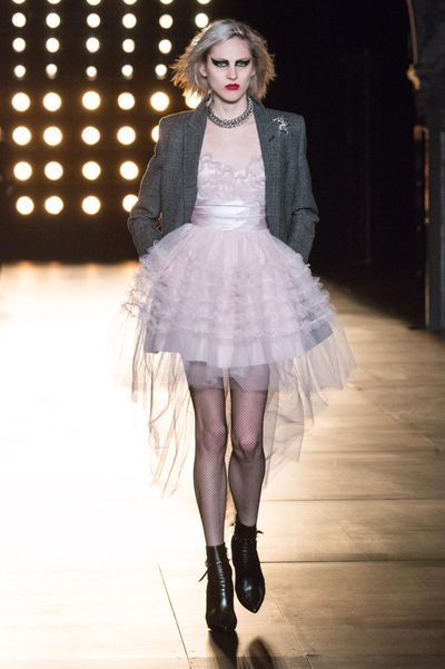 <p>Shiny pink patent, rose coloured velvet or sheer tulle in the palest blush featured heavily at the FW15 shows in both looks and accessories, confirming it is the colour of the moment.</p>