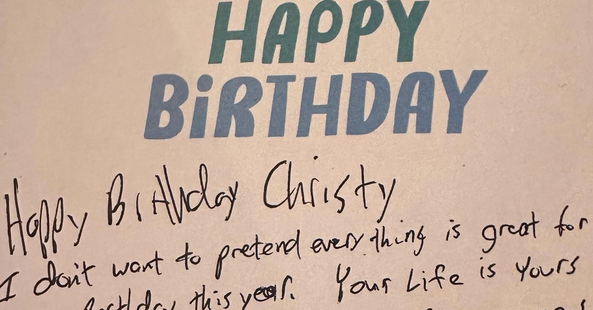 Frustrated father complains on birthday cards: “I don’t want to pretend everything is great”