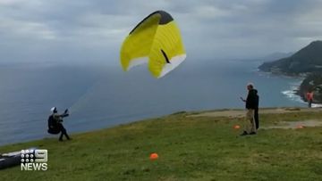 Bald Hill lookout paraglider