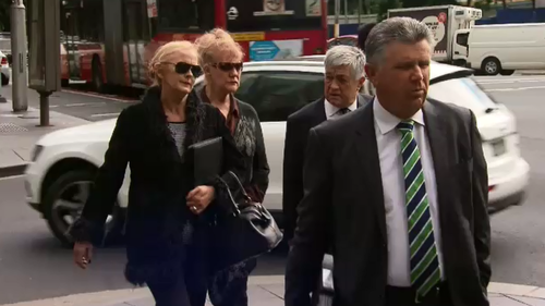 Singer Renee Geyer avoids conviction over racist tirade towards hotel receptionist in 2015