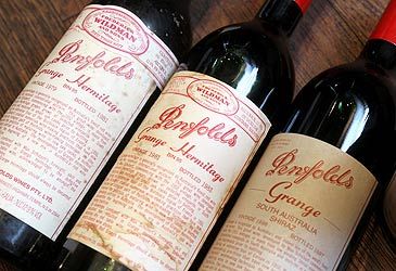 Who resigned after forgetting to declare a $3000 gift of Penfolds?