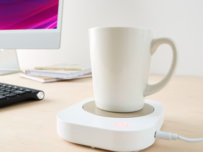 The $12 Kmart Desktop Mug Warmer everyone is talking about.