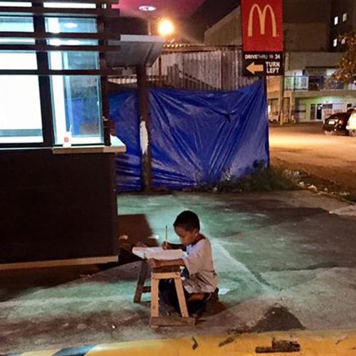 How this photo of a Filipino homeless boy changed his life forever