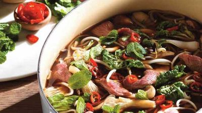 <a href="http://kitchen.nine.com.au/2016/05/04/15/27/vietnamese-beef-pho-with-noodles" target="_top">Vietnamese beef pho with noodles</a> recipe