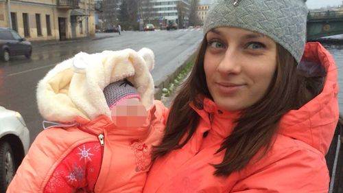 Olga Klintsova with her baby. (VK.com)