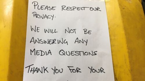 The note left outside Angry Anderson's home. (9NEWS)