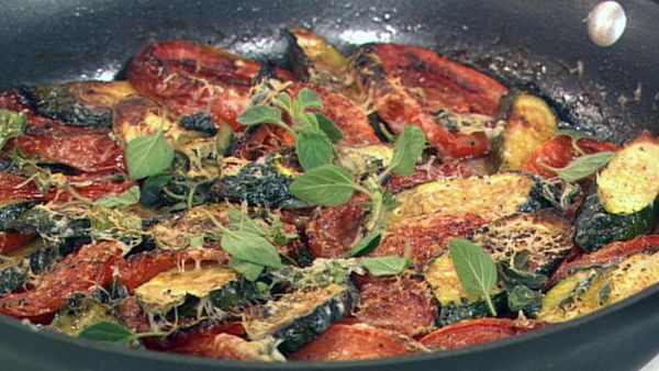 Parmesan baked zucchini and tomatoes