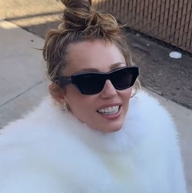 Miley Cyrus addresses Jennifer Lawrence Flowers dress rumours