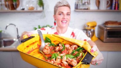 Jane de Graaff cooks easy one pan chicken puttanesca