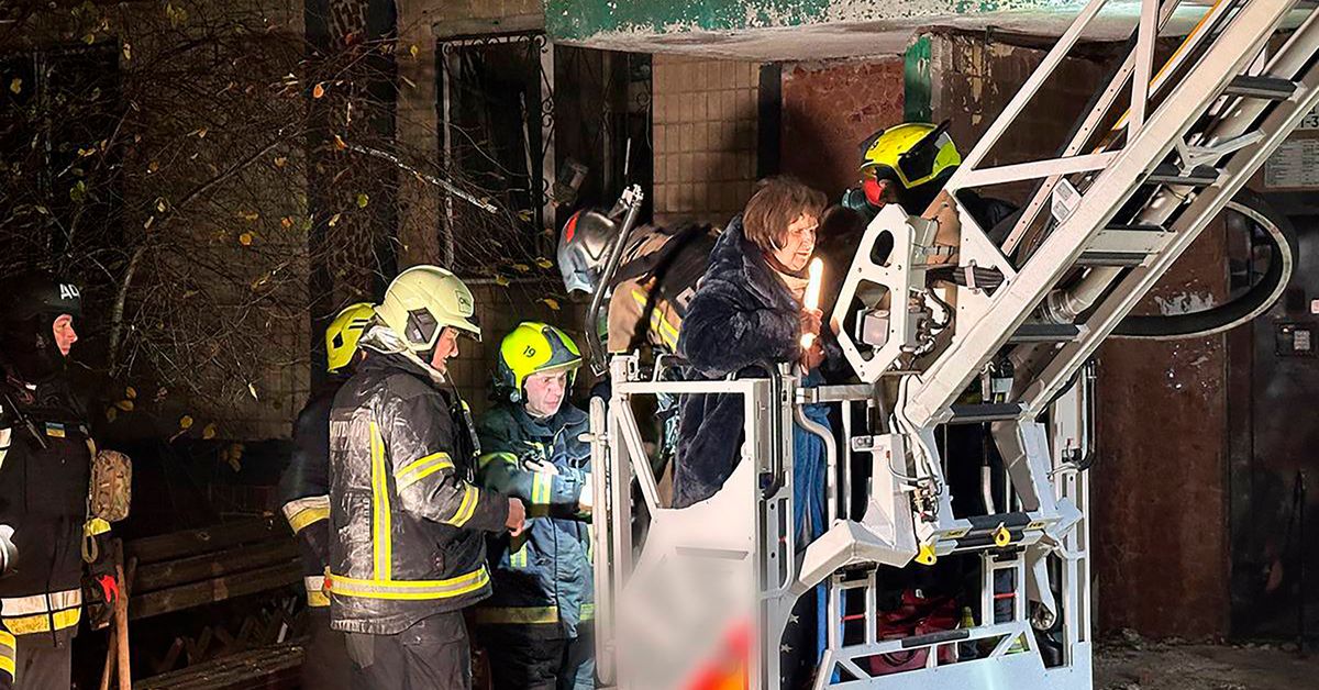 Russian strike kills four in Ukraine apartment while residents were sleeping