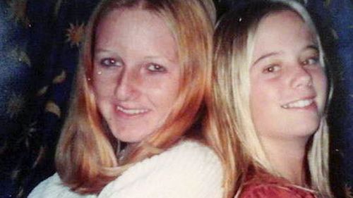 Lee Ellen Stace (left) and her best friend Terri. (Supplied)