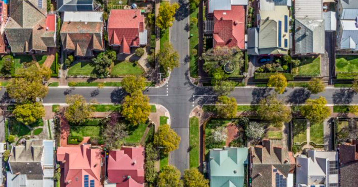 Real estate boss warns of immediate rent hikes if negative gearing changes