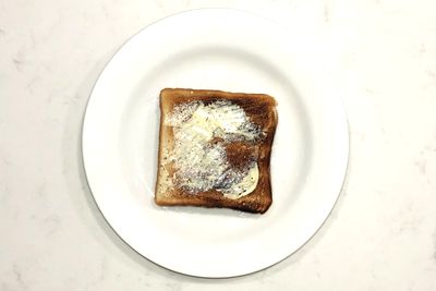 Butter on toast: 116 calories