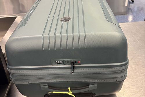 该女子将于今日出庭受审。