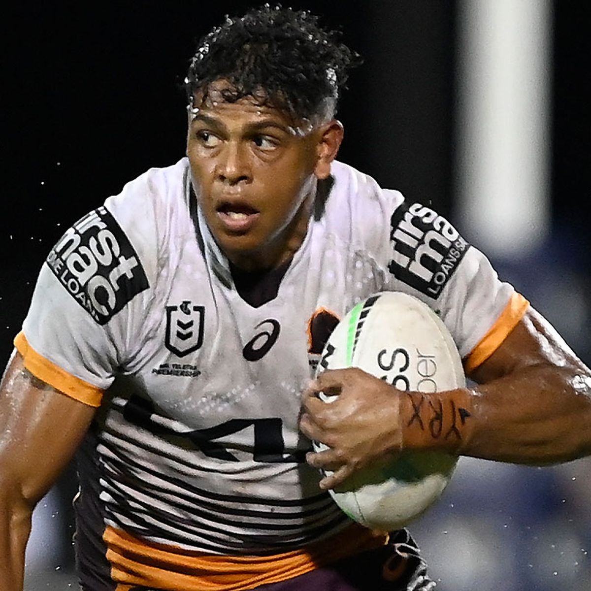 Brisbane Broncos player Selwyn Cobbo fined, disqualified from