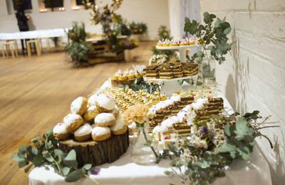 10. Dessert tables with floral styling