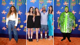 All the best red carpet looks at the Kids' Choice Awards