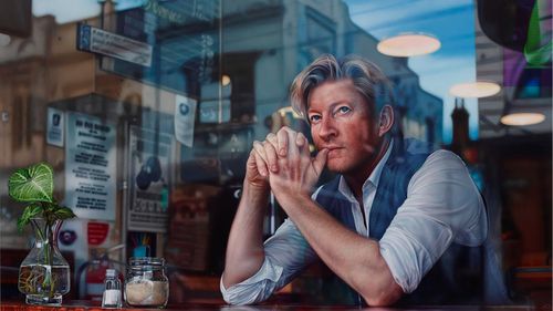 Archibald 2019: David Wenham portrait takes out prestigious Packing Room Prize 