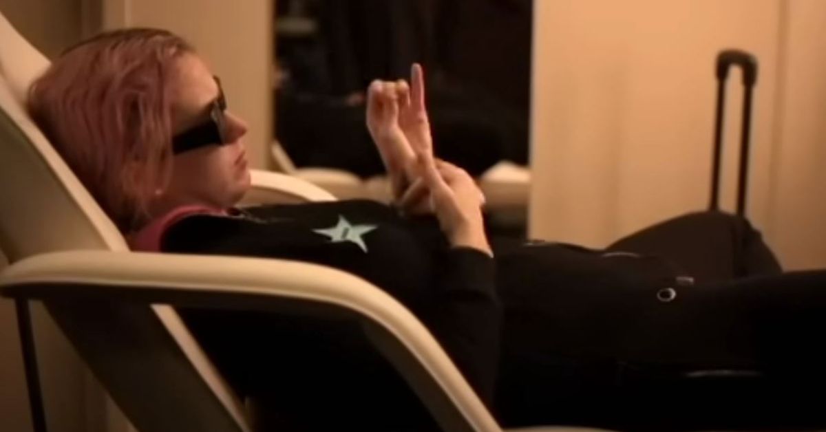 Cruel text left Katy Perry in a heap moments before taking stage