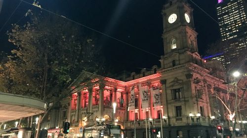 Melbourne Town Hall is basking in a orange glow in honour of Ms Dixon. (Twitter/ Clare Murphy)
