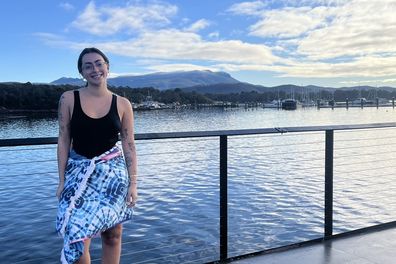 casey visits Kuuma Nature Sauna tasmania