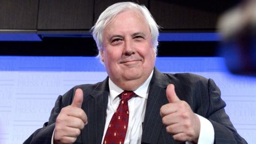 Ex-resort manager claims Clive Palmer cut his $1m salary to $150k with 'sham' contract