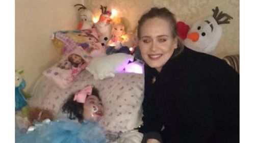 Adele surprises sick fan while in Belfast for world tour