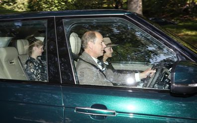 Queen Elizabeth, Kate Middleton, Prince William attend church near Balmoral