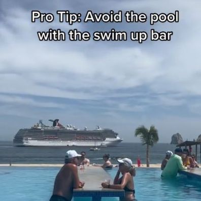 Warning for travellers using swim-up bars