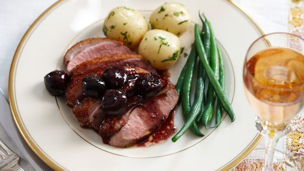 Crispy duck with cherry sauce