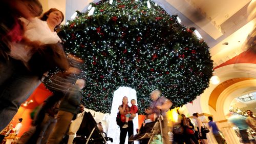 UK retailer installs 'fast lanes' to thwart Christmas shopper congestion