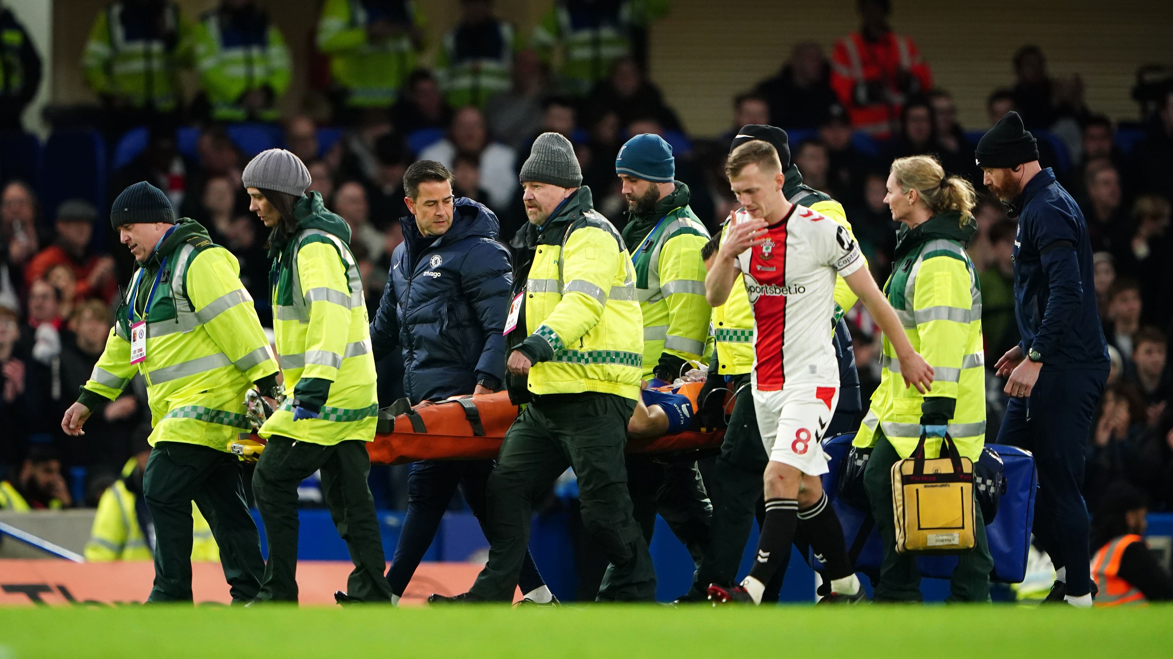 Chelsea&#x27;s Cesar Azpilicueta is stretchered off during the Premier League match at Stamford Bridge, London. (Photo by Zac Goodwin/PA Images via Getty Images)