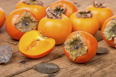 <strong>Persimmons</strong>