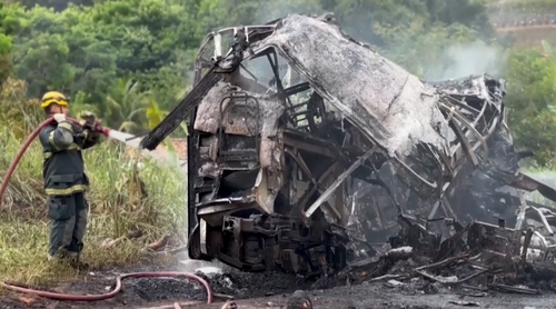 38 People Die In A Crash Between A Passenger Bus And A Truck In Brazil