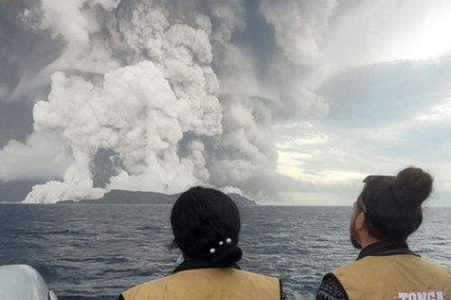 When the Hunga Tonga-Hunga Ha'apai volcano erupted in January 2022, it sent shockwaves around the world. Not only did it trigger widespread tsunami waves, but it also belched an enormous amount of climate-warming water vapour into the Earth's stratosphere.
