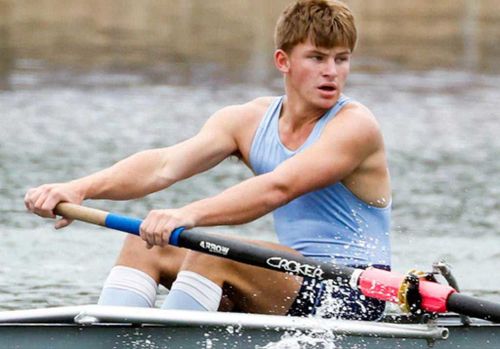 Stirling Heriot represented the King's School in rowing.