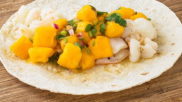 Prawn and yellow pawpaw tacos