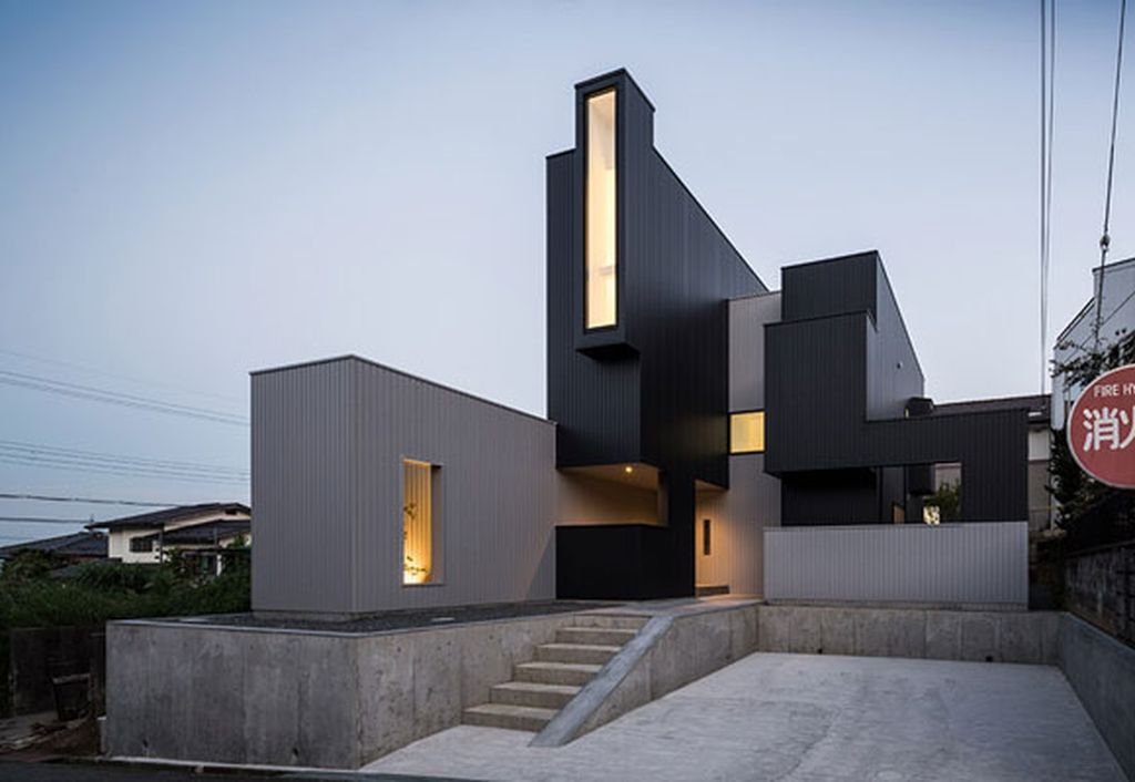 Take in the view from this ultra-modern Japanese home Take in the view from this ultra-modern Japanese home