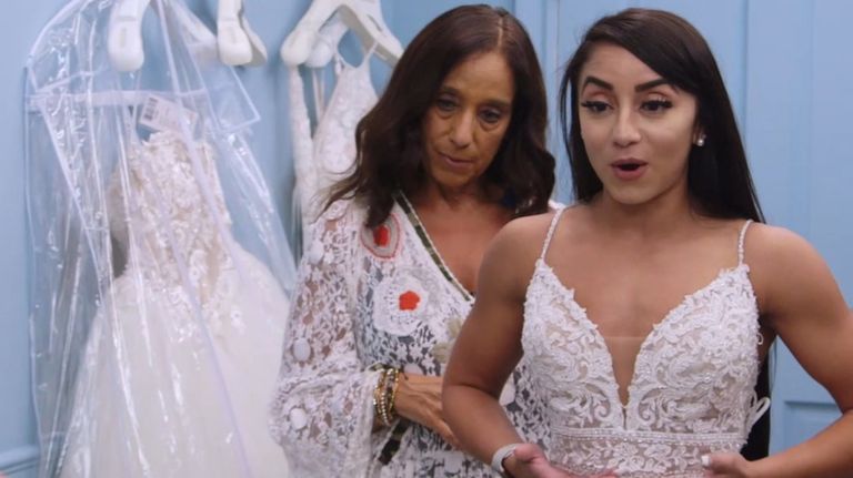 Watch Say Yes To The Dress - Season 20 - Ep 4 Can't We All Get Along and  Get This Dress? | 9Now