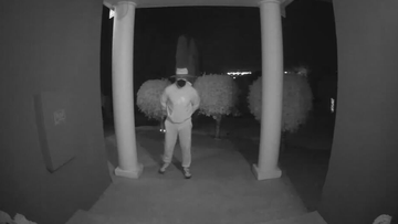 New CCTV captures Geelong's night stalker breaking into homes