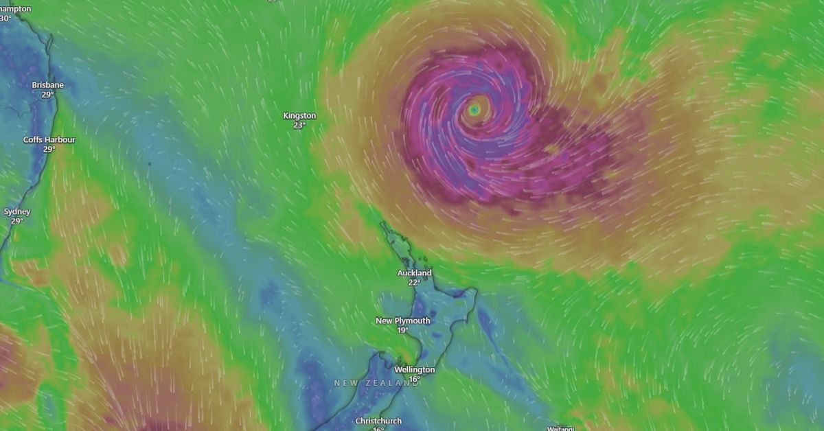 Thousands across New Zealand preparing to evacuate as Cyclone Vaianu closes in