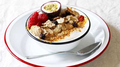 Recipe:&nbsp;<a href="http://kitchen.nine.com.au/2017/02/06/17/22/whipped-cinnamon-yogurt-bowl-with-turmeric-and-forest-berry-crunch" target="_top">Whipped cinnamon yogurt smoothie bowl with turmeric, oats and raspberries</a>
